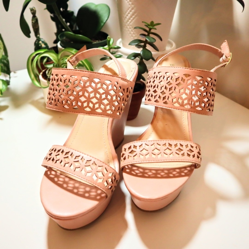 Bamboo Light Pink platform wedges 4" heels